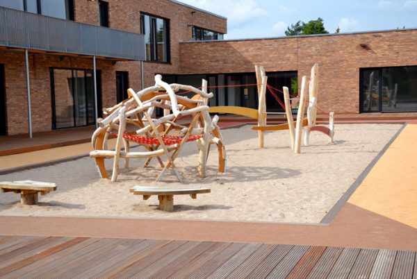 Kletterkugel, Familienzentrum Lauenburg